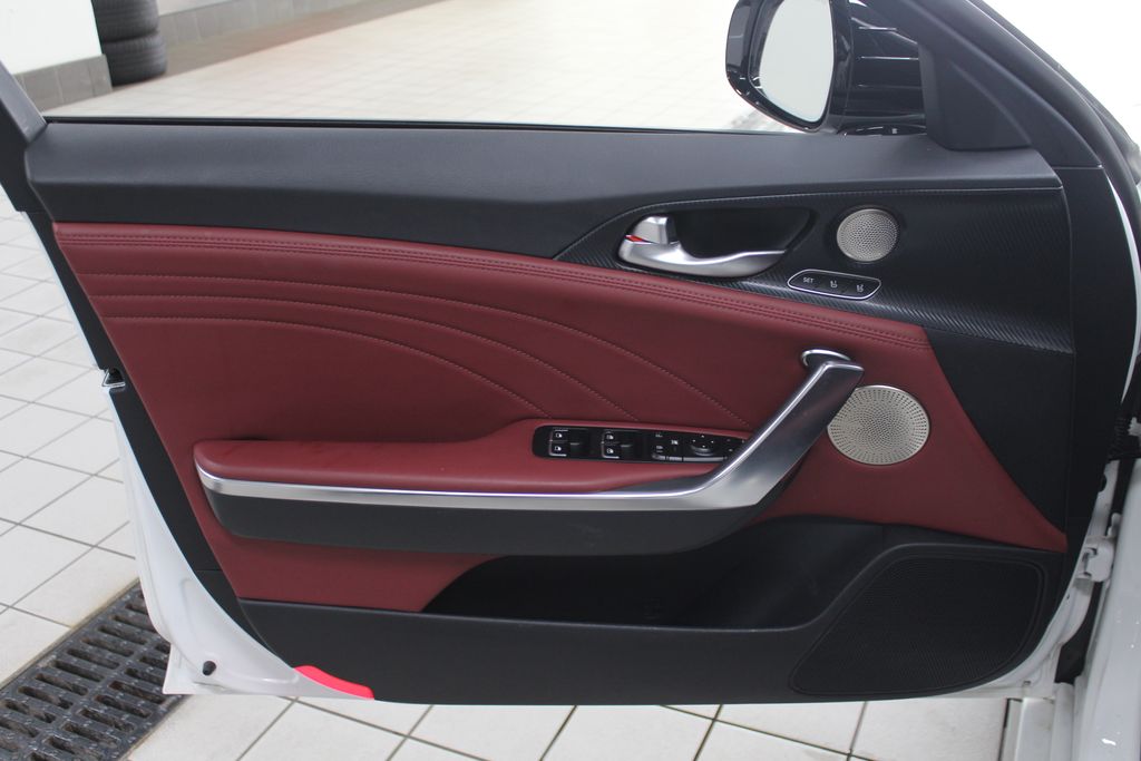 Thumbnail: 2022 Kia Stinger - 13
