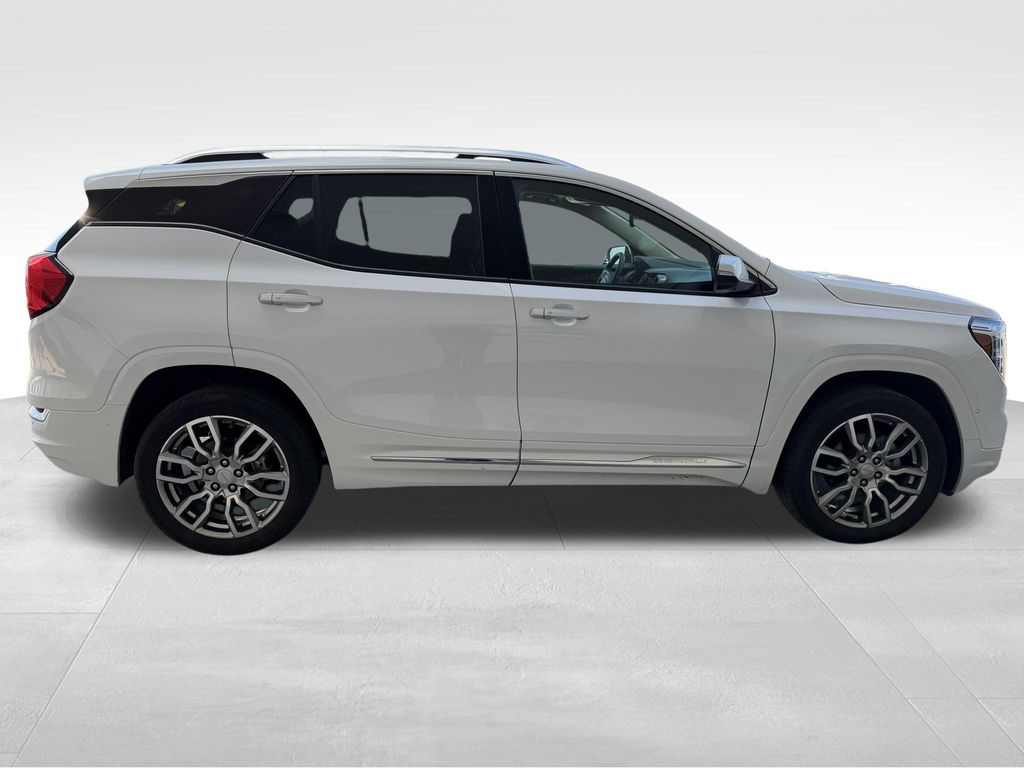 Used 2024 GMC Terrain SUV