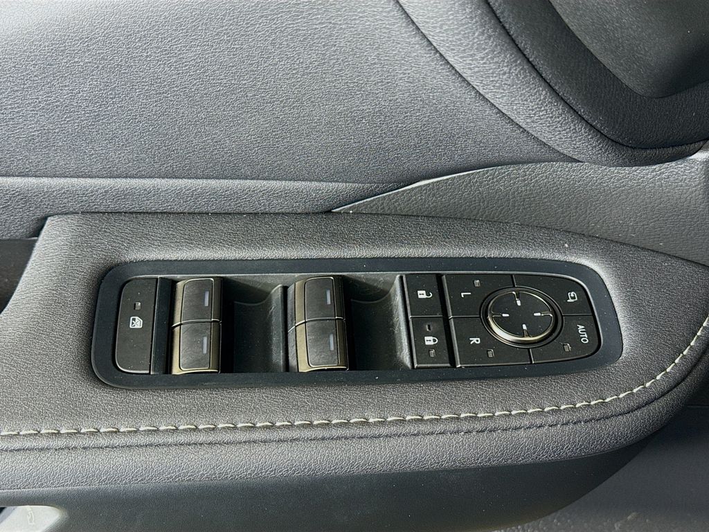 Thumbnail: 2025 Lexus TX - 18