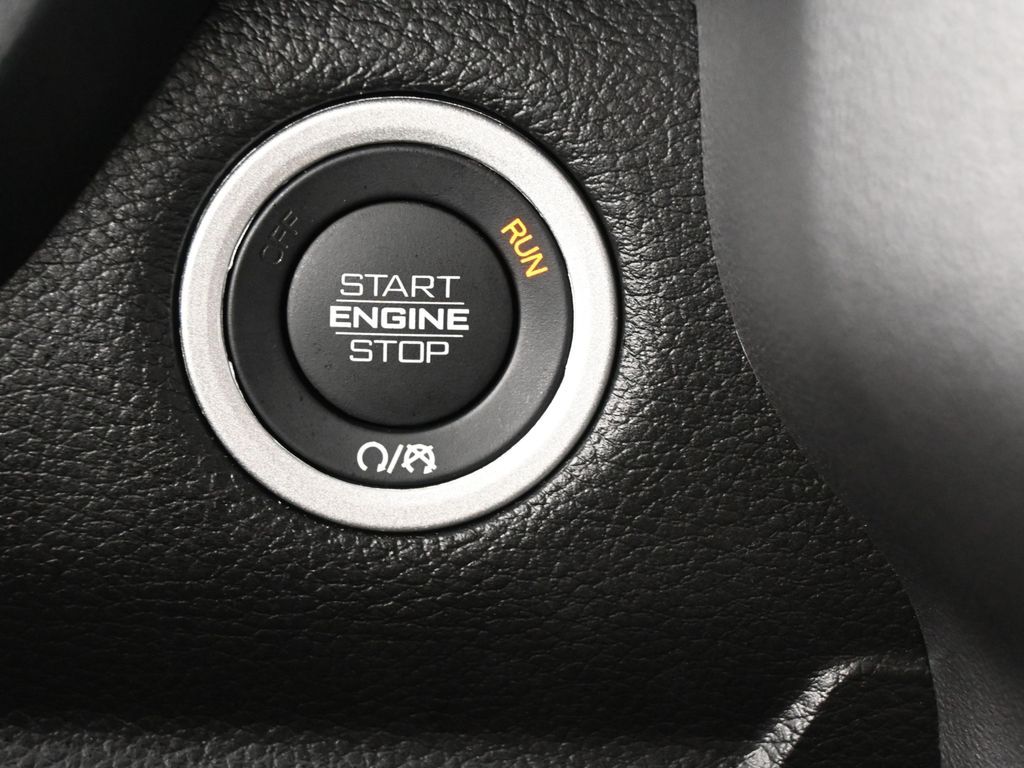 Used 2025 Bright White Clearcoat Ram Laramie image 31