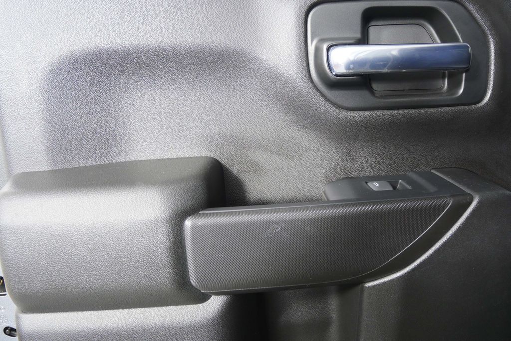 Thumbnail: 2020 Chevrolet Silverado 1500 - 14