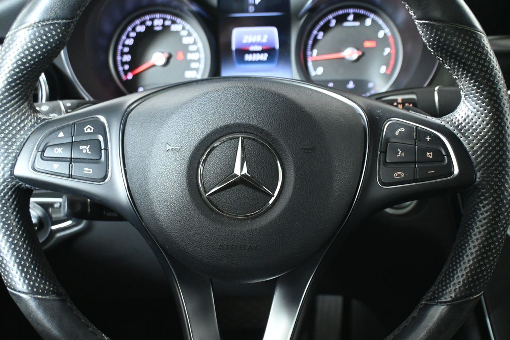 Thumbnail: 2019 Mercedes-Benz GLC - 9