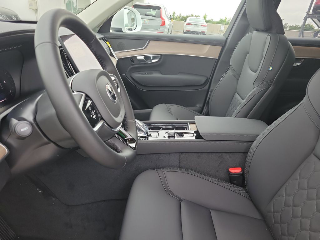 new 2026 Volvo XC90 car, priced at $68,330