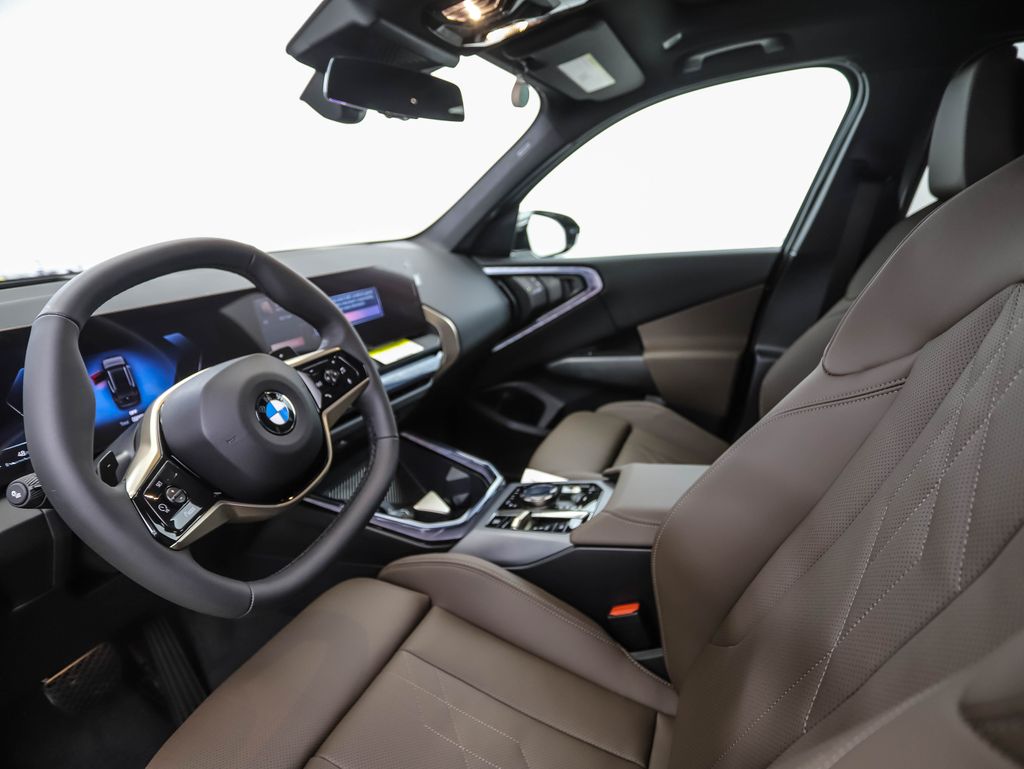 Thumbnail: 2025 BMW X3 - 11