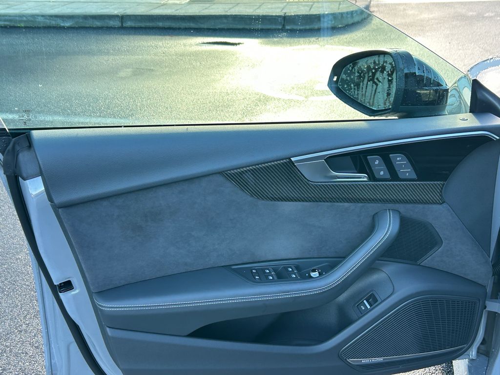 Thumbnail: 2024 Audi RS 5 - 11