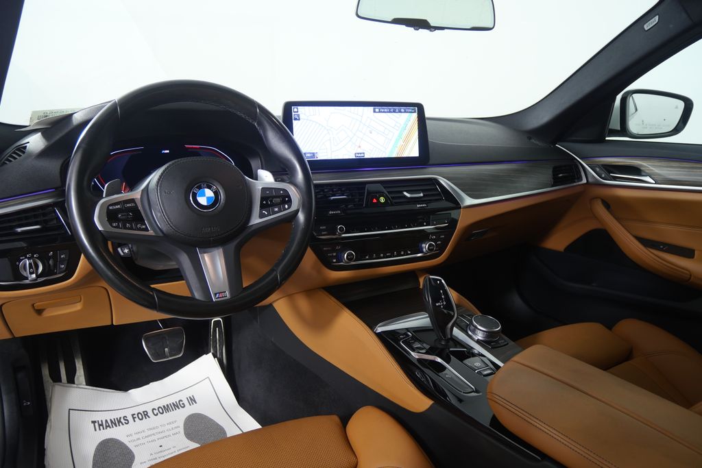 Thumbnail: 2023 BMW 5 Series - 17