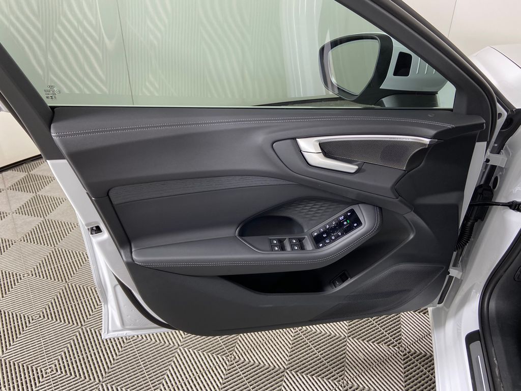 Thumbnail: 2025 Audi A5 - 27