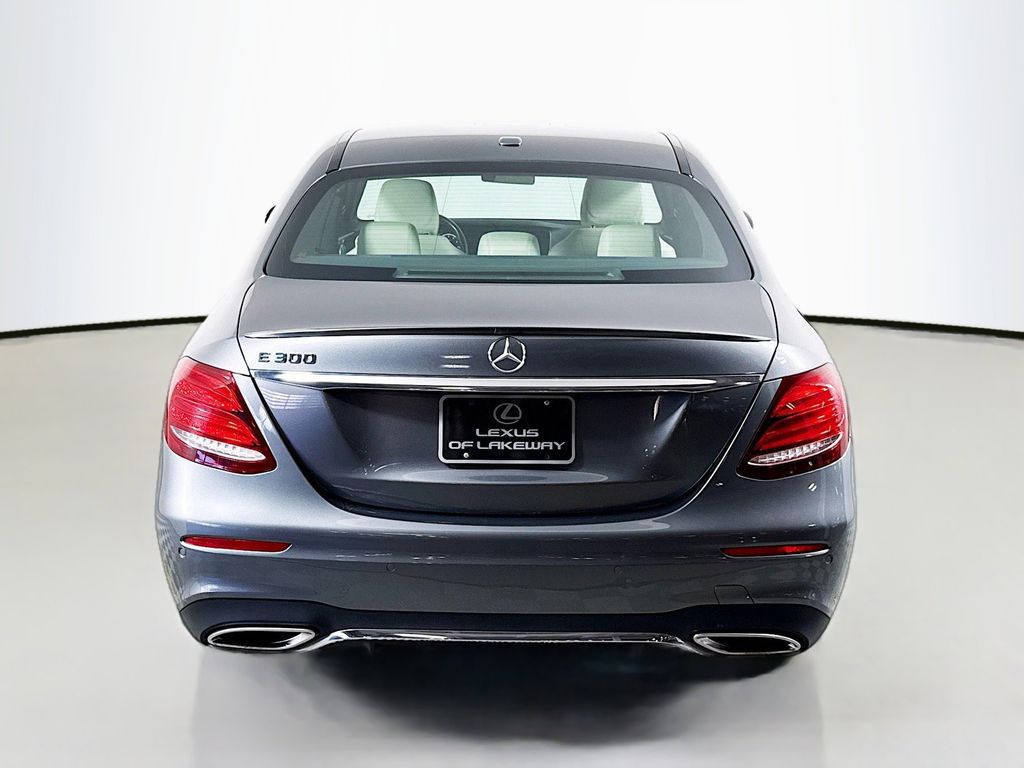 Thumbnail: 2019 Mercedes-Benz E-Class - 6