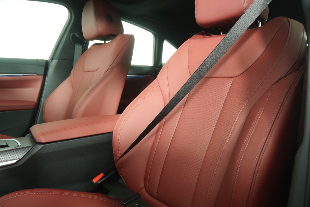 Thumbnail: 2026 BMW i4 - 11