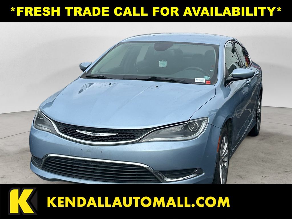 2015 Chrysler 200 Limited's photo