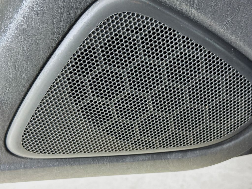 Used Car 2005 Mazda Tribute  S For Sale Under $10,000 In Austin, Texas