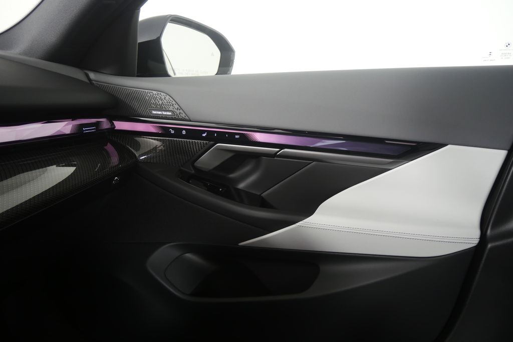 Thumbnail: 2027 BMW 5 Series - 23