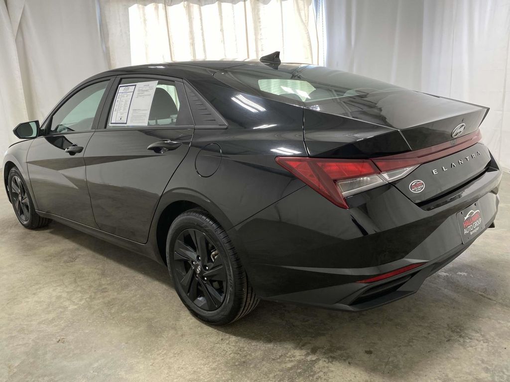 Used 2023 Hyundai Elantra SEL Used 2023 Hyundai Elantra SEL