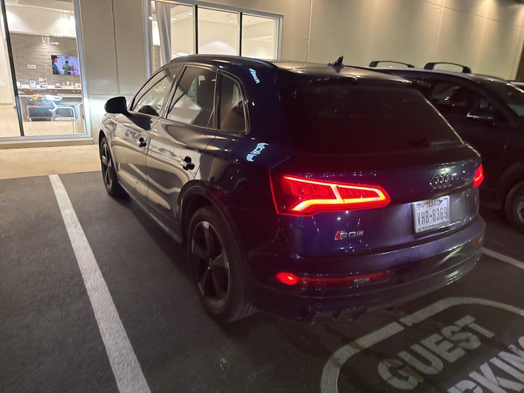 Thumbnail: 2020 Audi SQ5 - 8