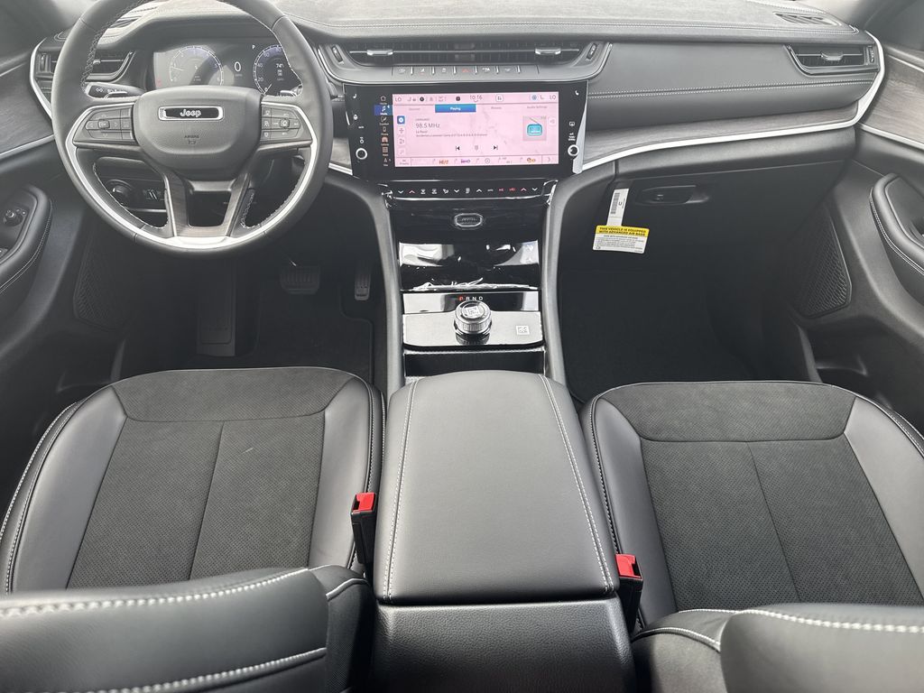 2026 Jeep Grand Cherokee Altitude White at Mac Haik CDJR North Houston