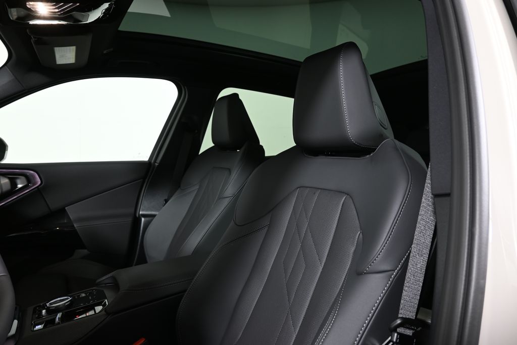 Thumbnail: 2026 BMW X3 - 16
