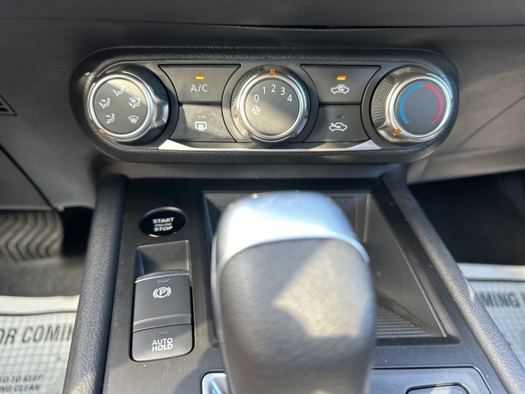 2025 Gun Metallic Nissan Kicks SV FWD SUV