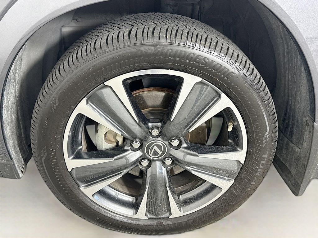Thumbnail: 2023 Lexus UX - 32