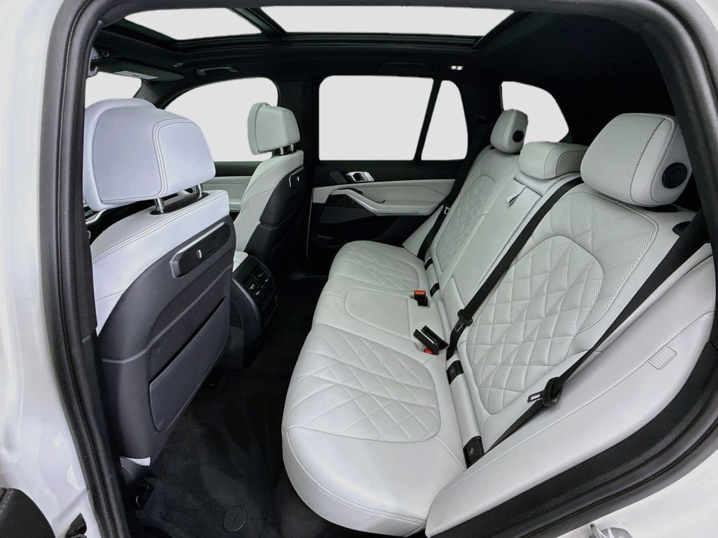 Thumbnail: 2024 BMW X5 - 20