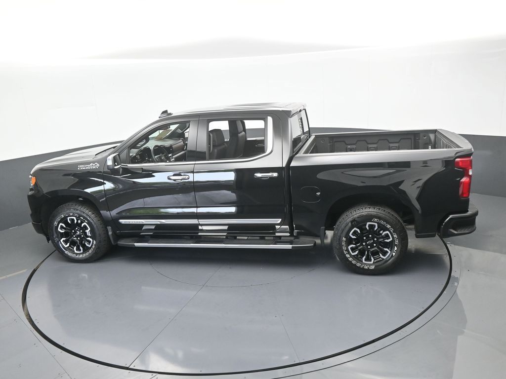 Used 2025 Black Chevrolet High Country image 54