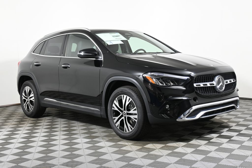 2025 Mercedes-Benz GLA 250 4MATIC 8