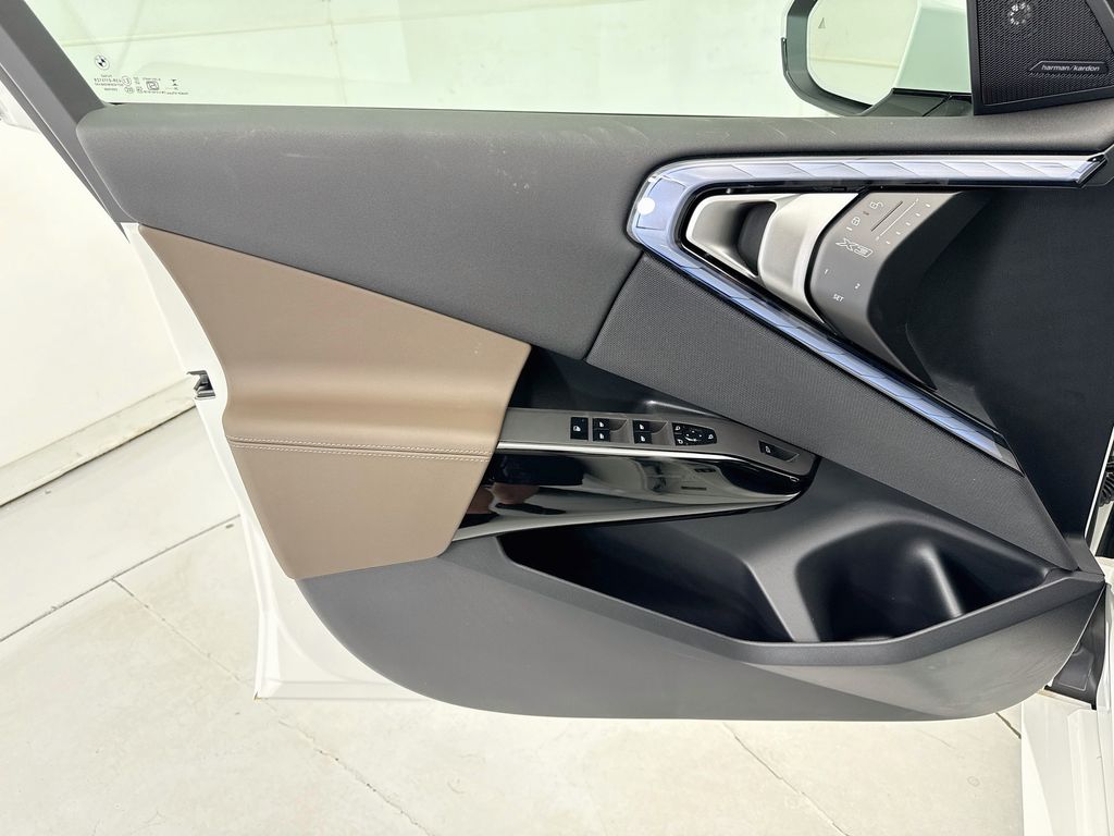 Thumbnail: 2026 BMW X3 - 22