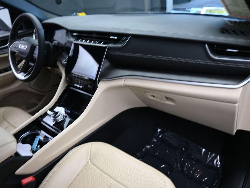 Used 2023 Baltic Gray Metallic Clearcoat Jeep Limited image 50