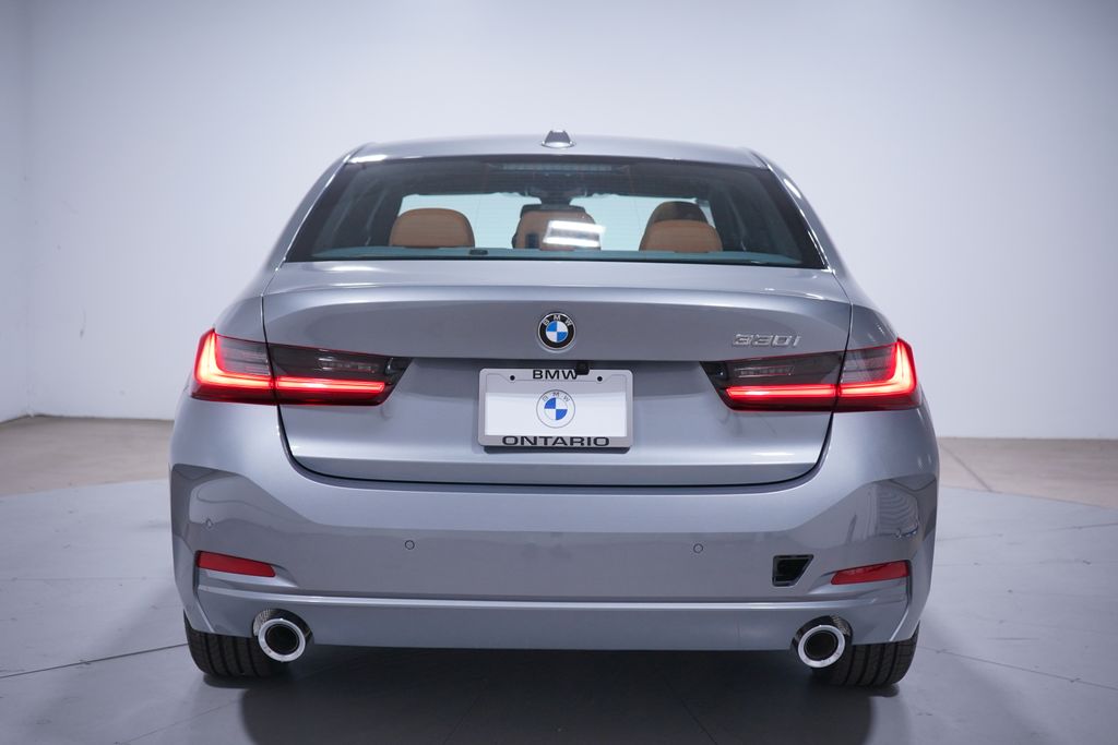 Thumbnail: 2026 BMW 3 Series - 5