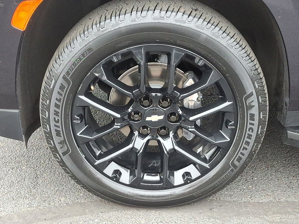 Thumbnail: 2022 Chevrolet Suburban - 8