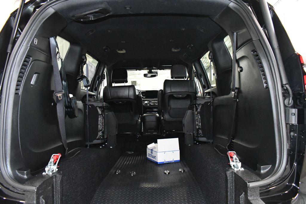 Used 2026 Black Chrysler Select image 10