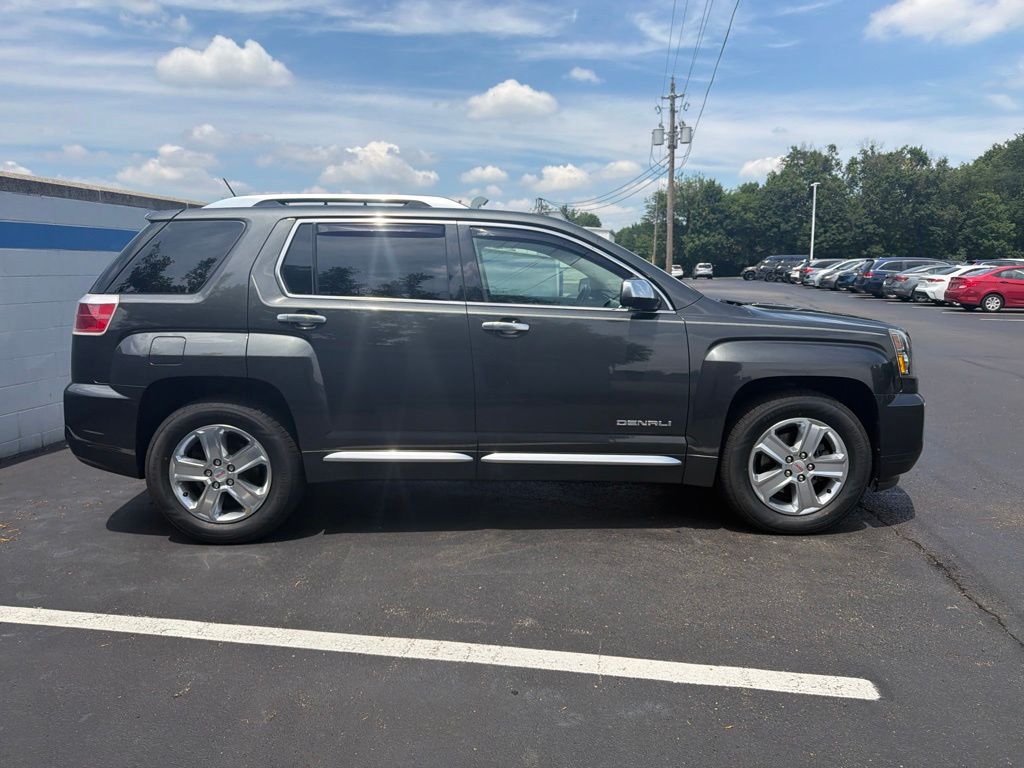 Thumbnail: 2017 GMC Terrain - 6