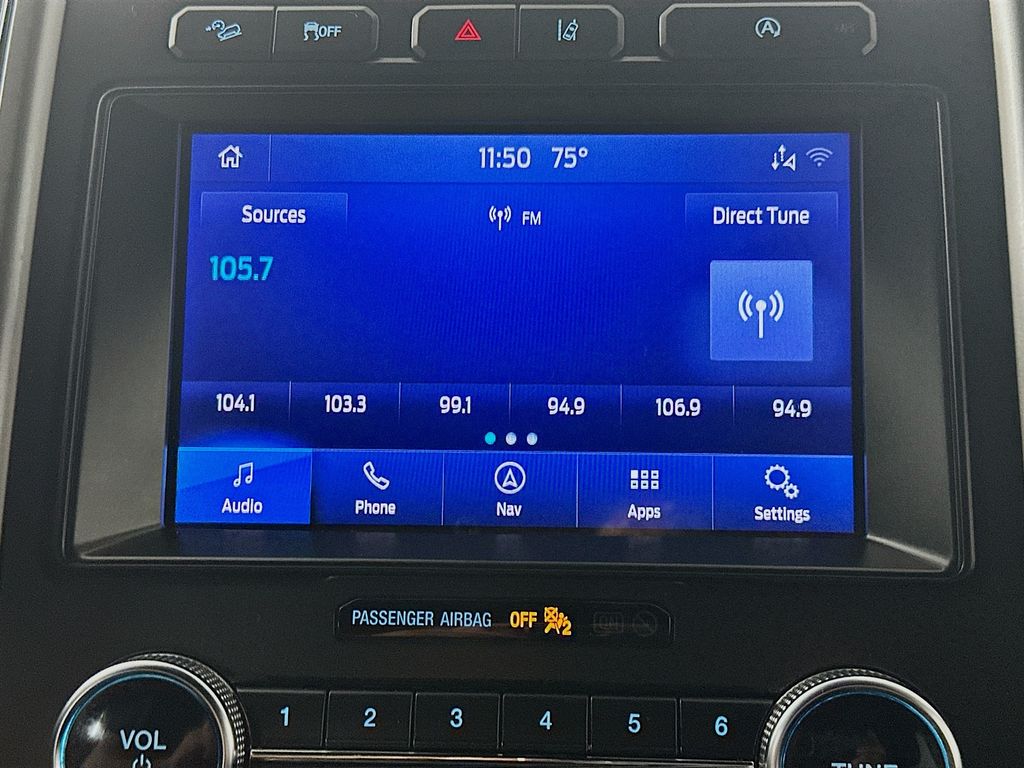 Used 2021 Black Ford XLT image 17