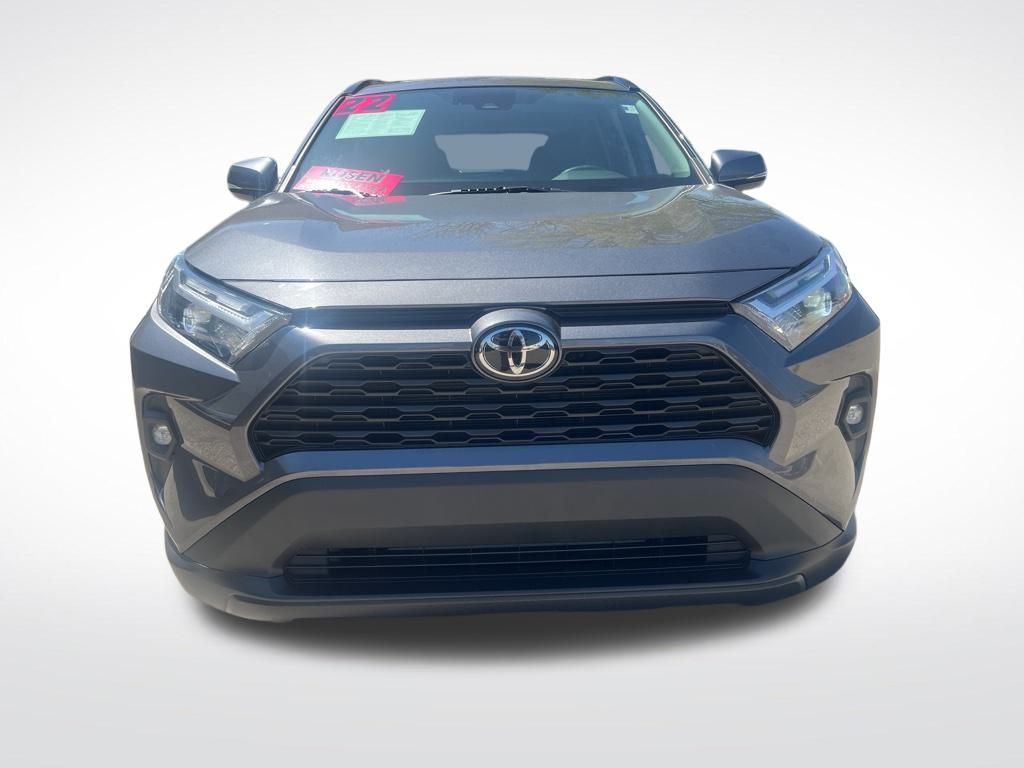 2022 Toyota RAV4 XLE Premium photo