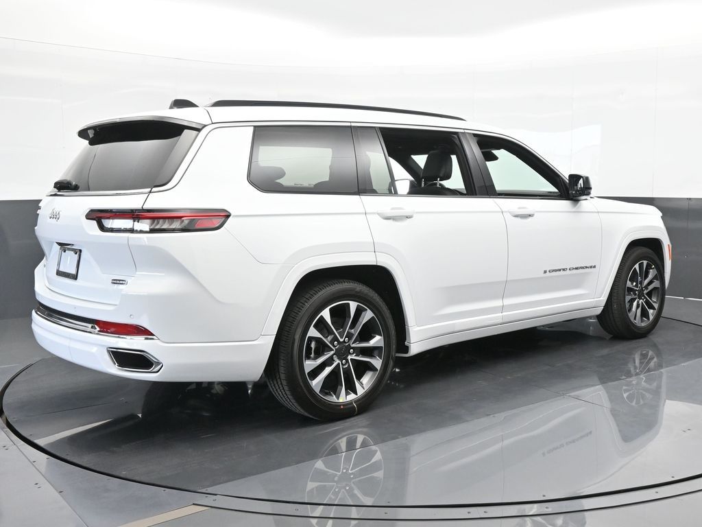 Used 2024 Bright White Clearcoat Jeep Overland image 6