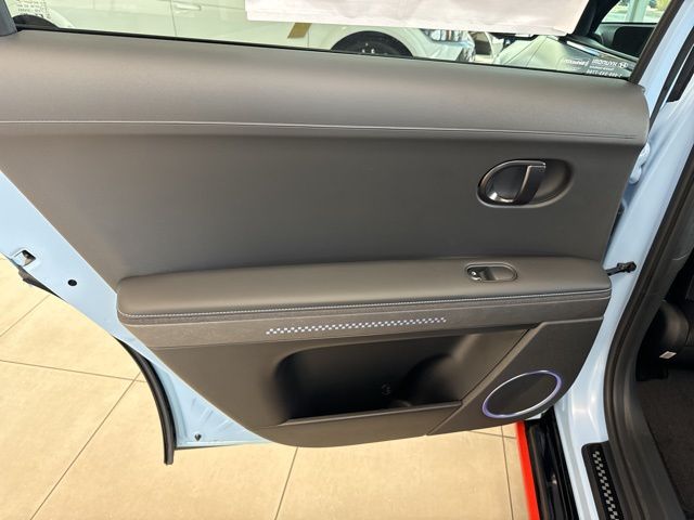 2025 Hyundai Ioniq 5 SE 26