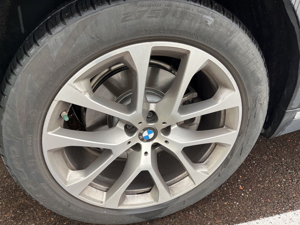 Thumbnail: 2019 BMW X5 - 10