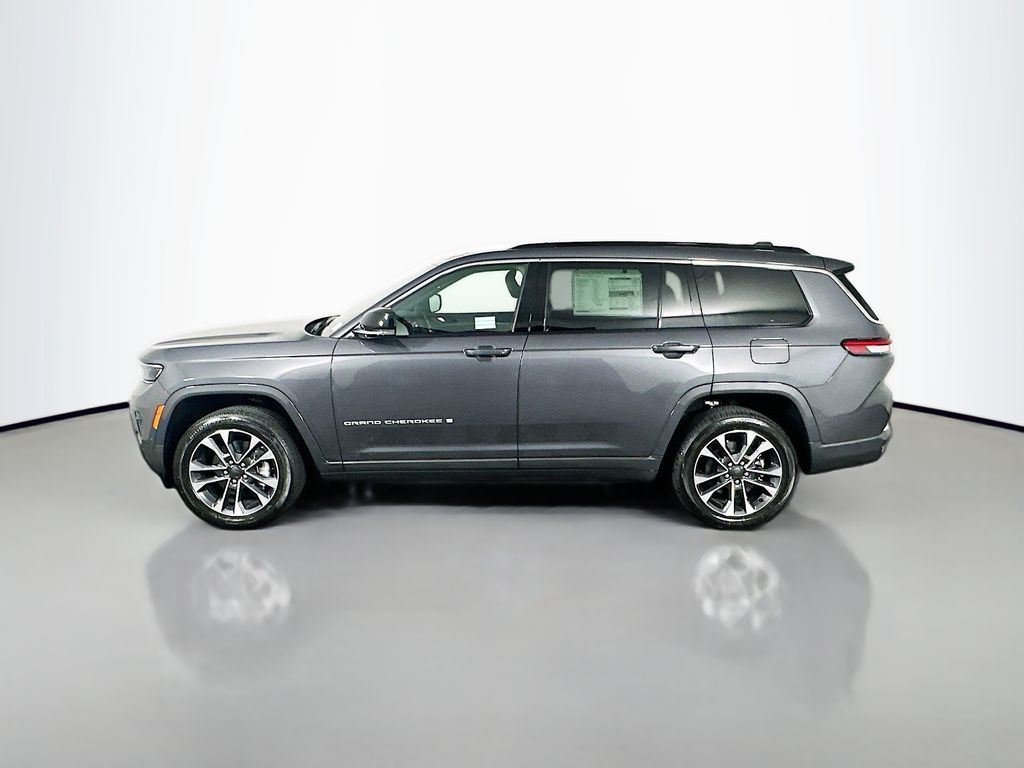 New 2025 Gray Jeep Overland image 4
