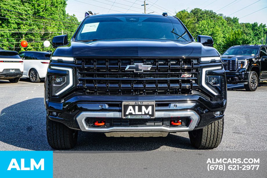 Used 2025 Black Chevrolet Z71 image 10