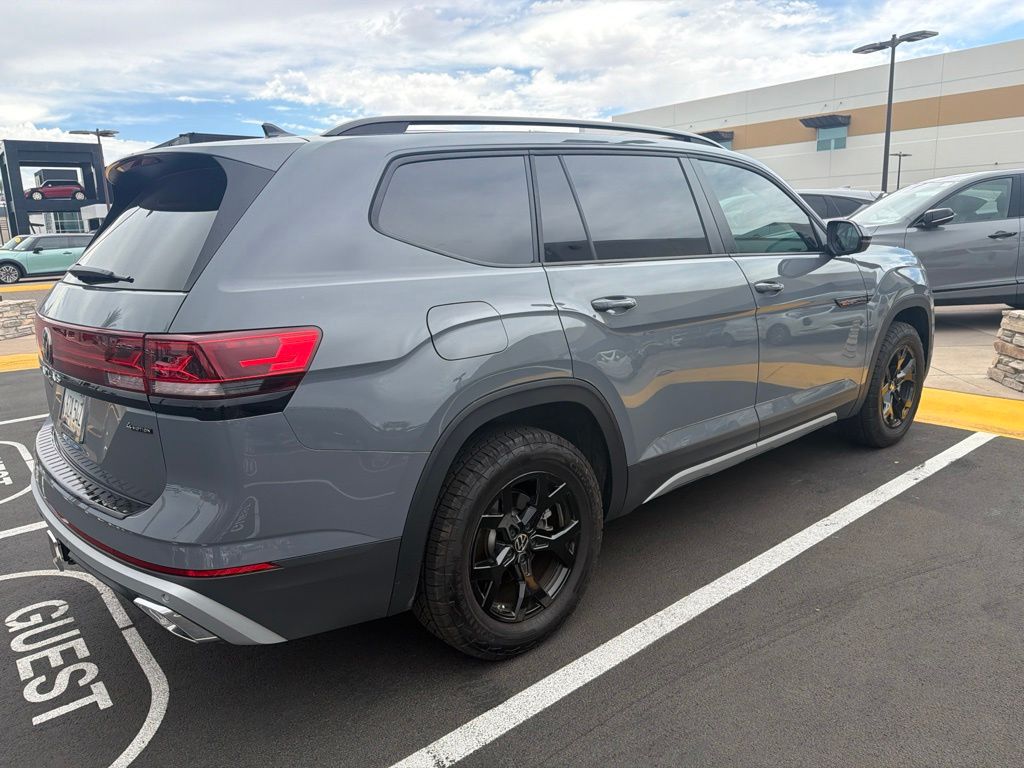 Thumbnail: 2025 Volkswagen Atlas - 4