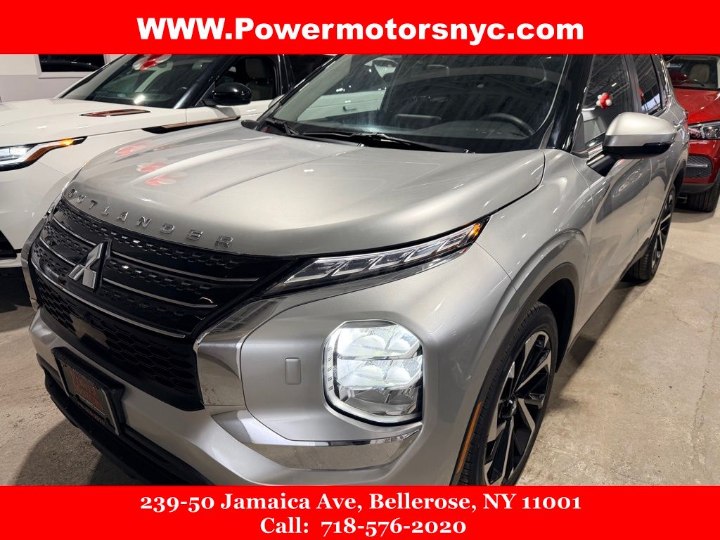 2022 Mitsubishi Outlander ES S-AWC