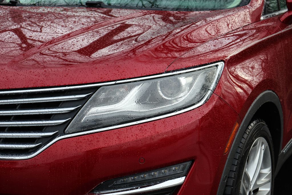 2015 Lincoln MKC Base 3