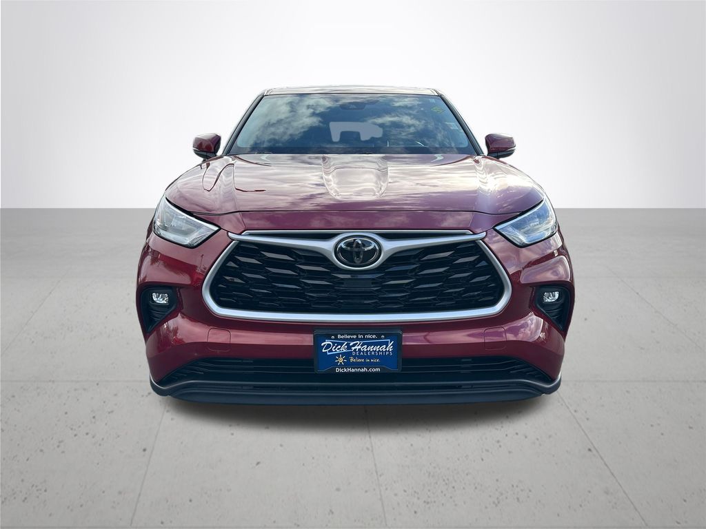 2020 Toyota Highlander LE