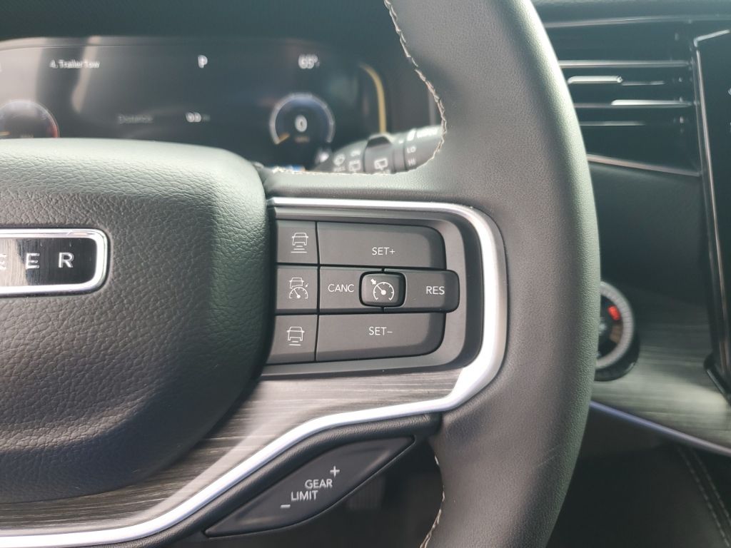 Used Car 2023 Jeep Wagoneer  Series Iii For Sale Under $50,000 In Austin, Texas