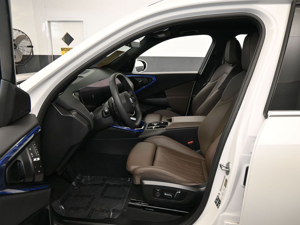 Used 2025 Mineral White Metallic BMW 30 xDrive image 11