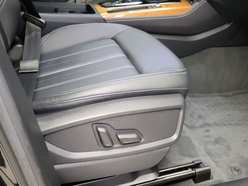 Thumbnail: 2023 Audi Q5 - 14