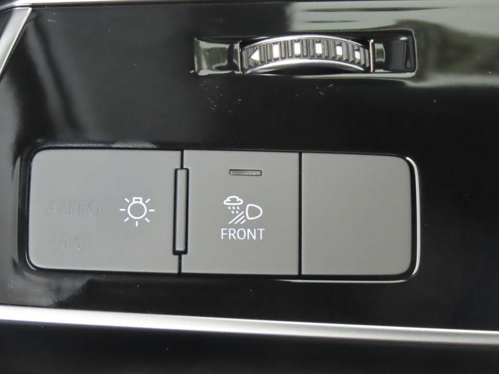 Thumbnail: 2025 Audi Q7 - 18