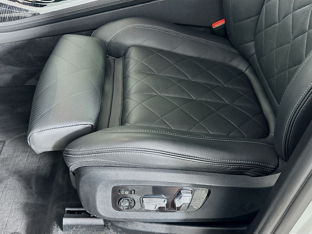 2023 BMW X7 xDrive40i 20