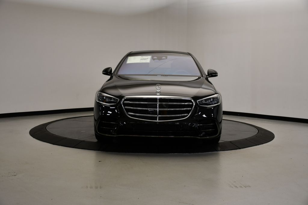 Thumbnail: 2025 Mercedes-Benz S-Class - 8