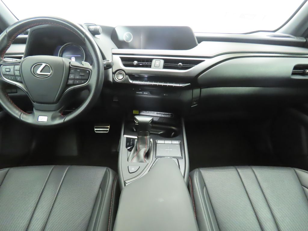 Thumbnail: 2022 Lexus UX - 12