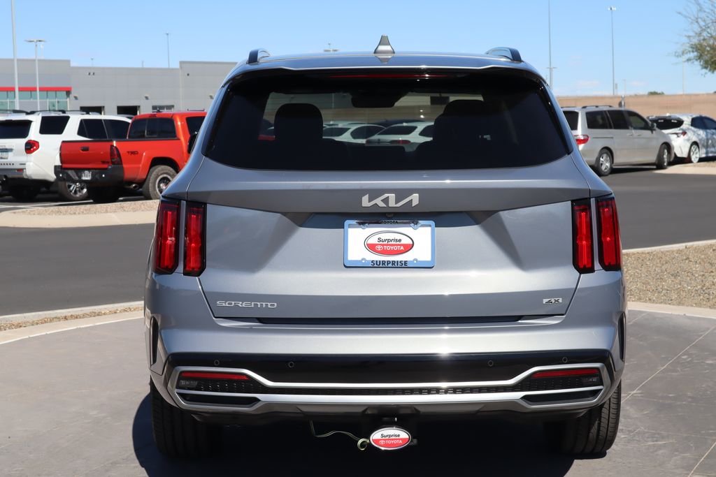 Thumbnail: 2023 Kia Sorento - 6